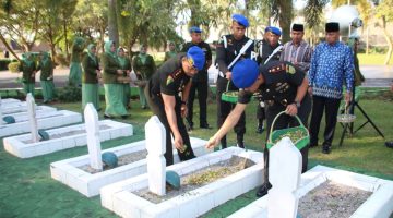 HUT Ke-80 Pomad, Denpom 11/5 Bangka Ziarah ke Makam Pahlawan